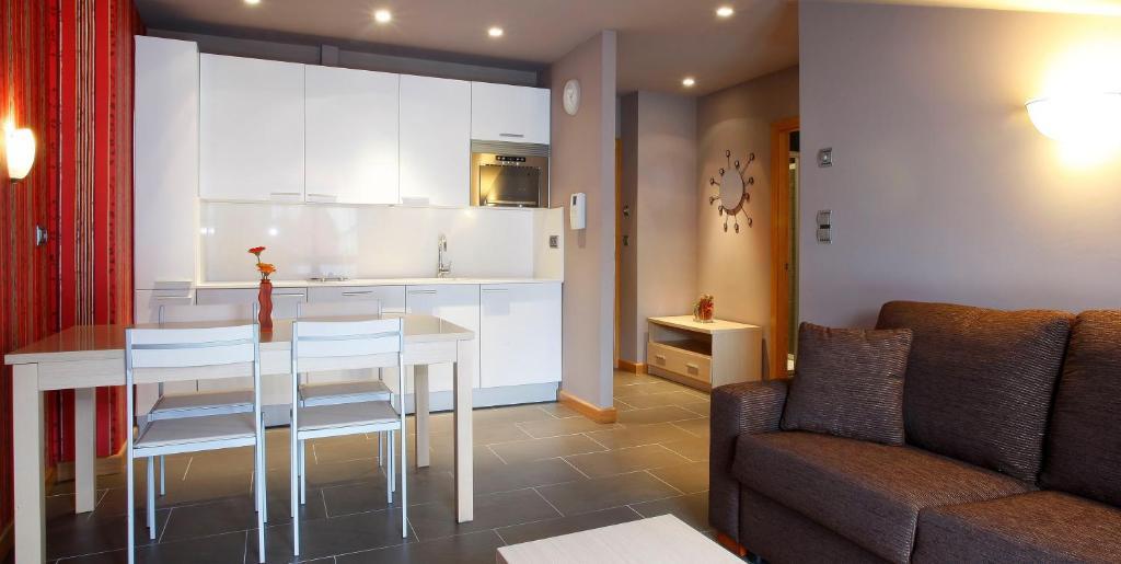 Apartamentos Spa Cueto Onís 객실 사진